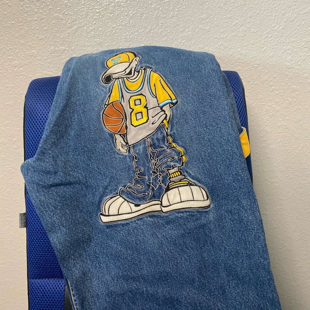 Paco embroidered y2k boys size 18 jeans